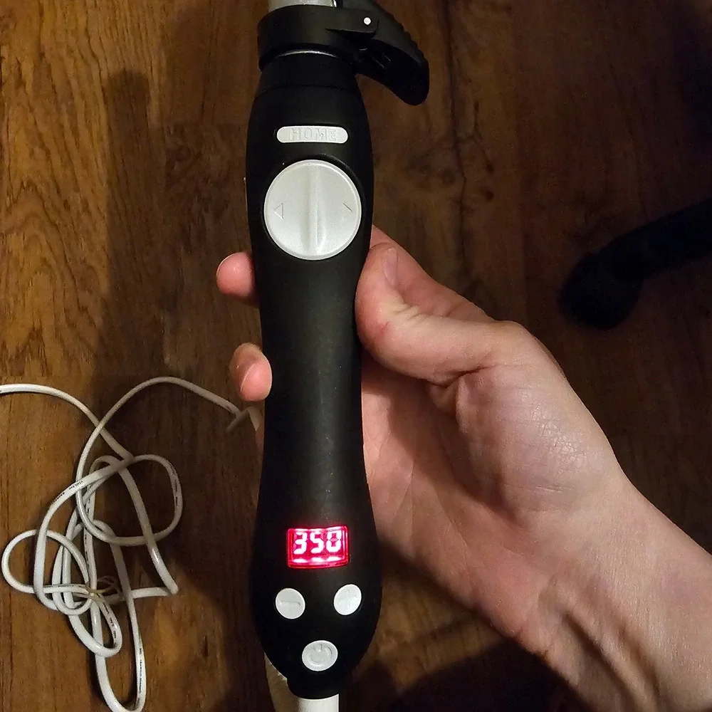 Beachwaver S1 Rotating Curling Iron 1 Inch Ceramic Barrel Silver Black Hair Tool - Picture 3 of 3